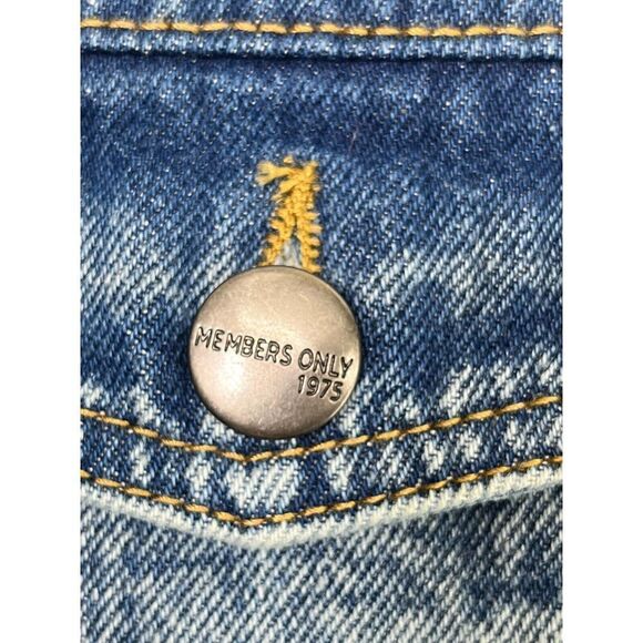 Members Only x Sponge Bob Trucker Denim Jean Jacket X Nickelodeon Size Small New - Picture 8 of 12